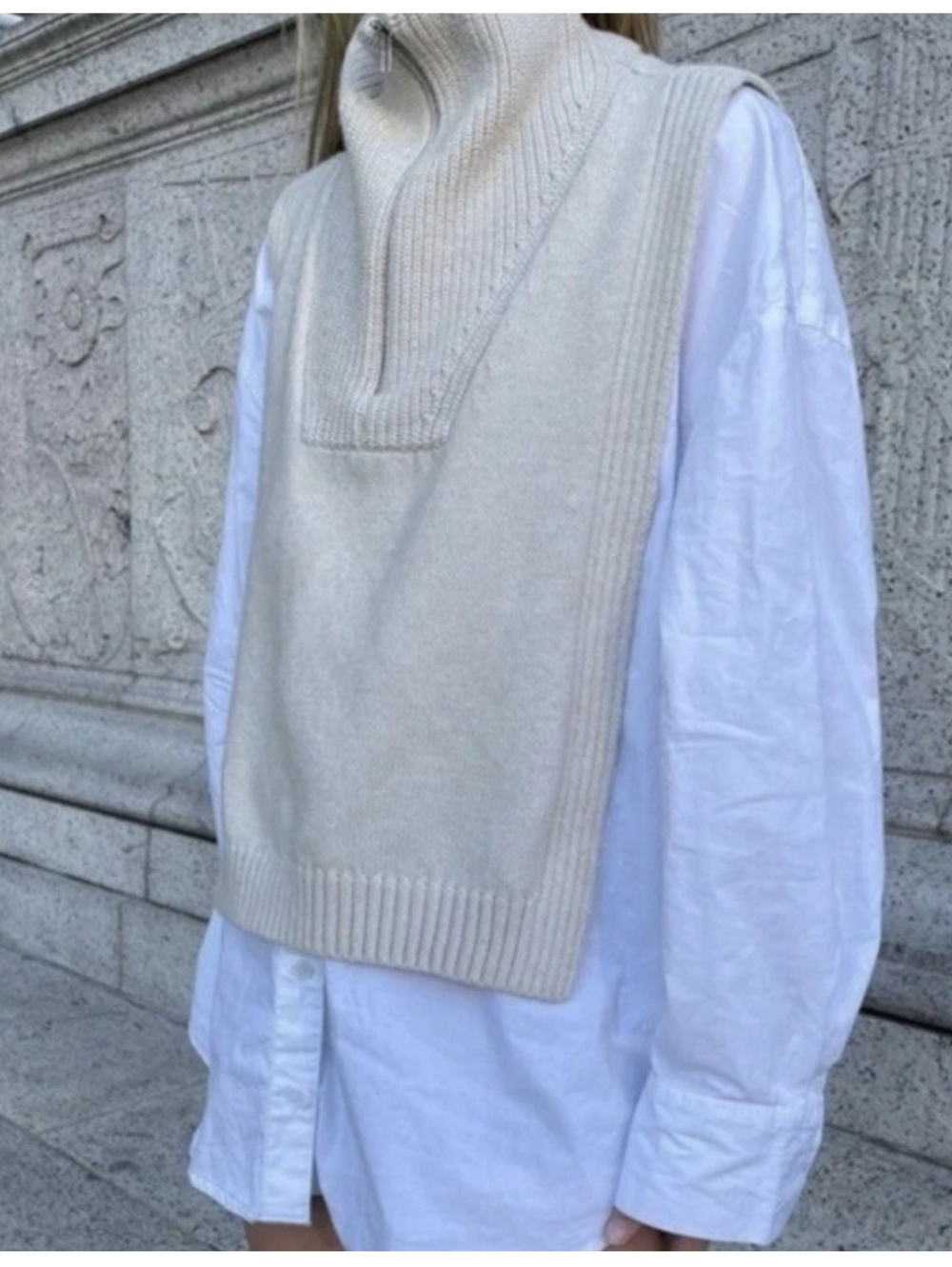 H&M Quarter Zip Knit Collar Vest One Size